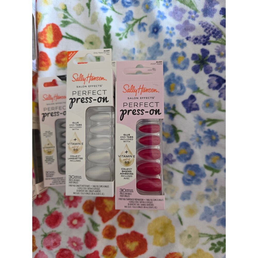 NIB lot of 12 sally hansen press on nails - Picture 5 of 10